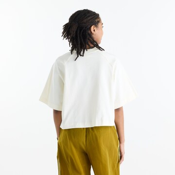 new balance Oversized shirt 'Raglan Oversized T-Shirt' in Wit