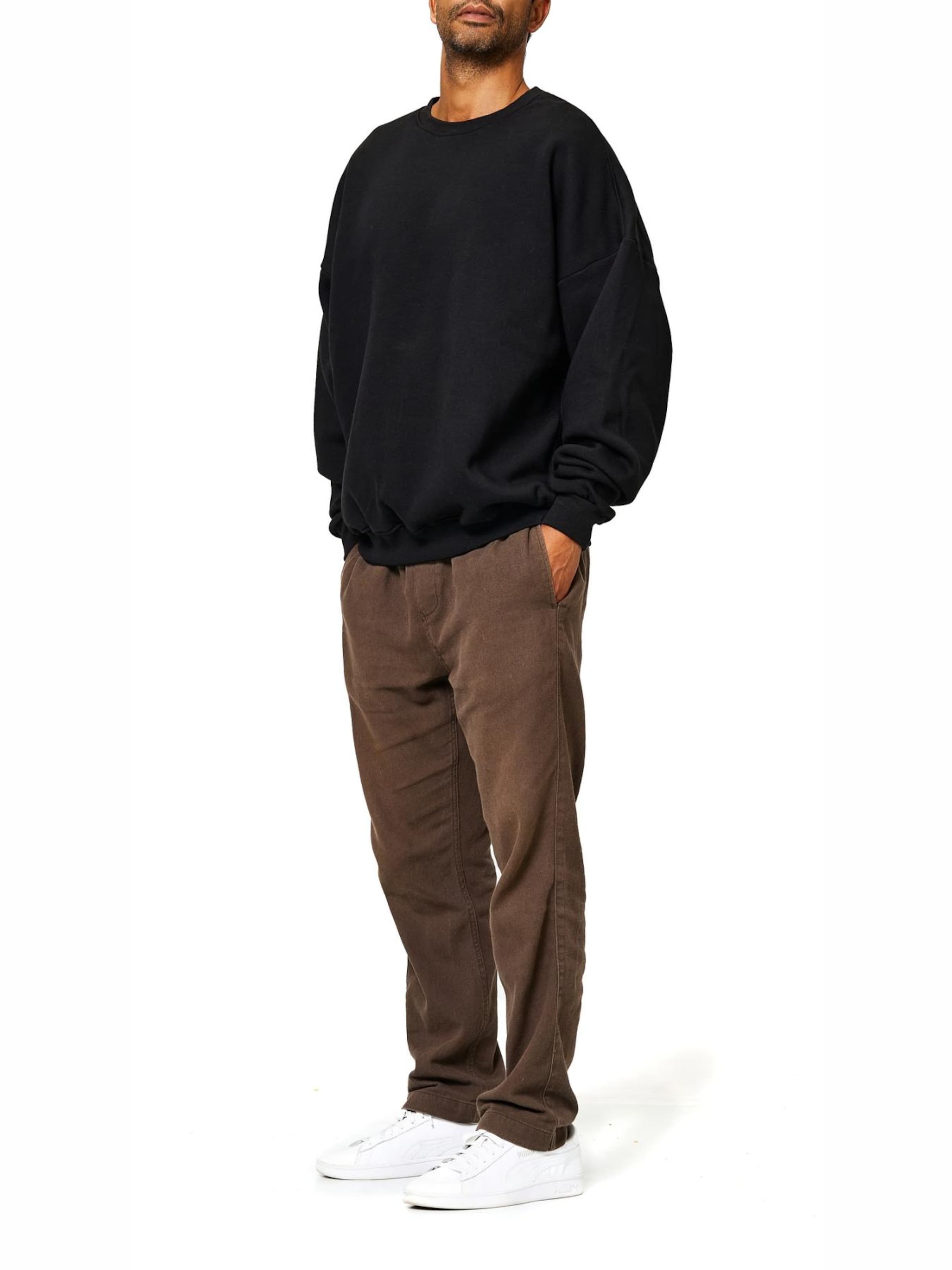 BlankOrder Sweater in Black