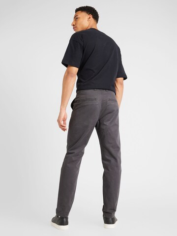 KnowledgeCotton Apparel Regular Chino 'Chuk' in Grijs