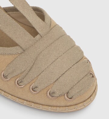 Castañer Espadrilles 'Corcega' in Beige