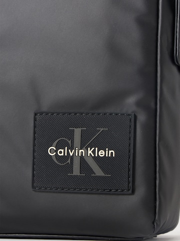 Calvin Klein Umhängetasche in Schwarz