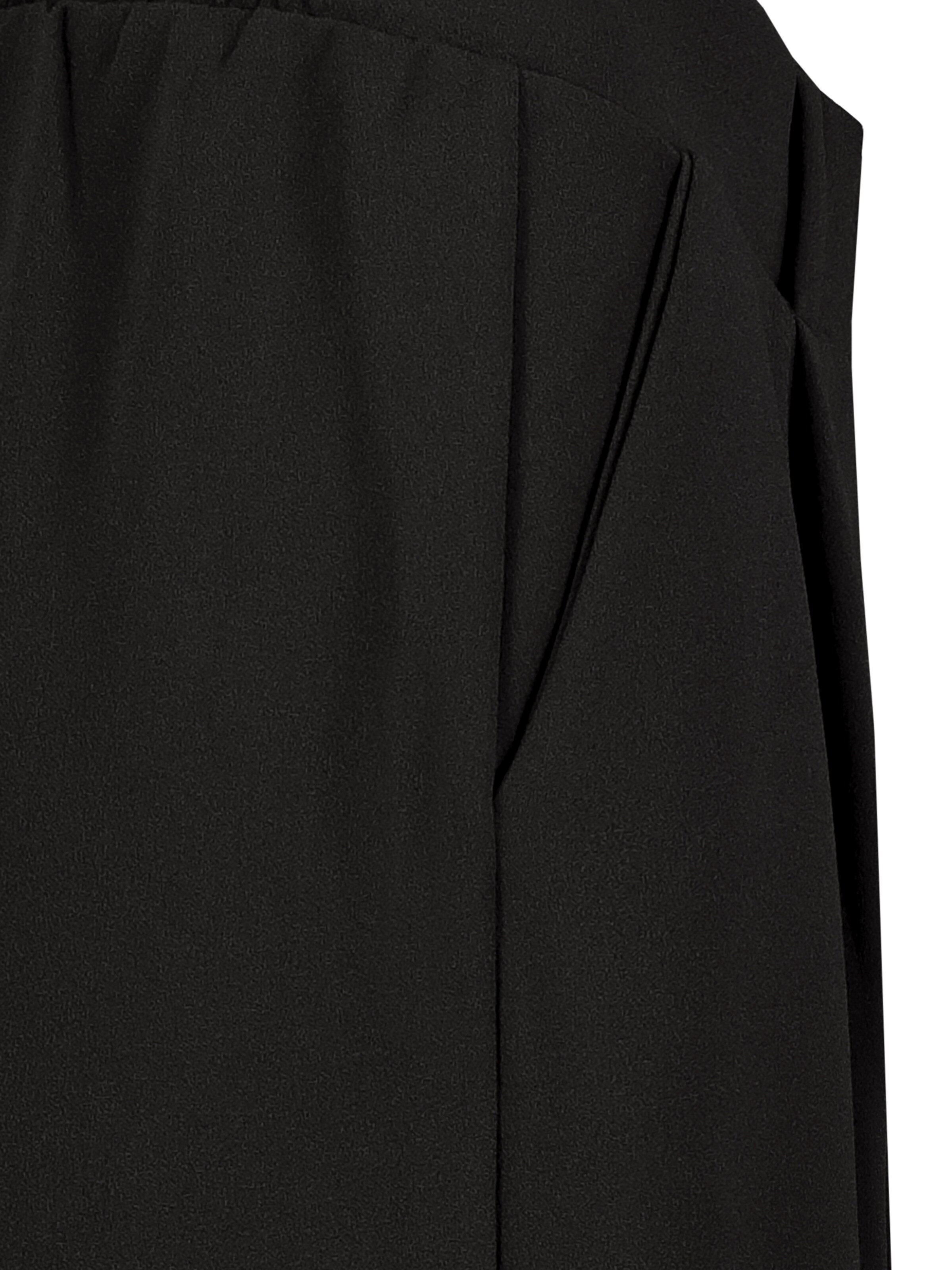 Sublevel Loosefit Hose in Schwarz