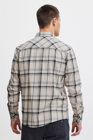 Coupe regular Chemise !Solid en beige