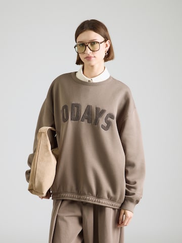 10Days Sweatshirt 'Statement' in Grey: front