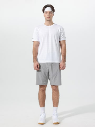 YOUTHUP Funktionsshirt 'Kühlschicht'‌‌‌‌‌‌‌‌ in Weiß: Vorderseite
