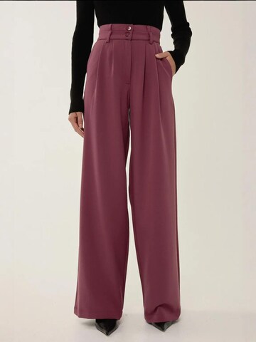 Wide Leg Pantalon à pince Hiccup en rouge : devant