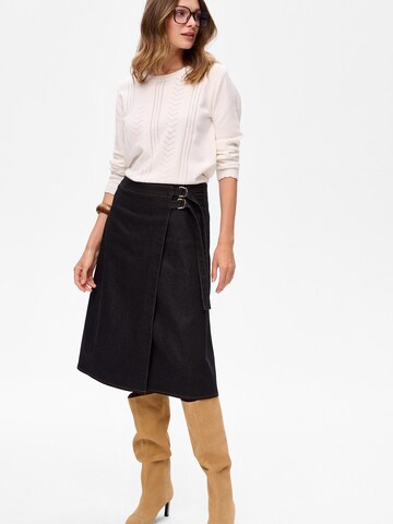 Blue Shadow Sweater in Beige