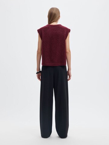 SELECTED - Chaleco de punto en rojo