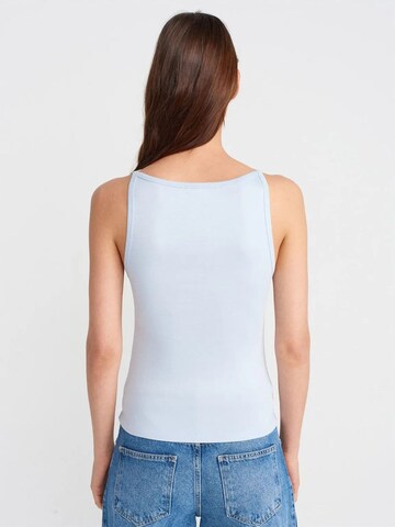 Dilvin Top in Blau