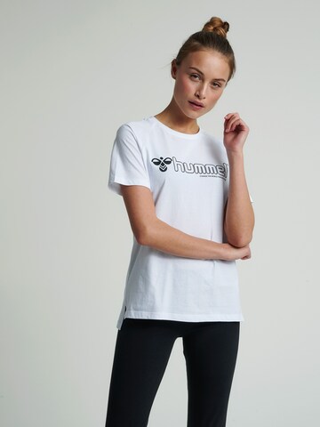 T-shirt fonctionnel 'Zenia' Hummel en blanc