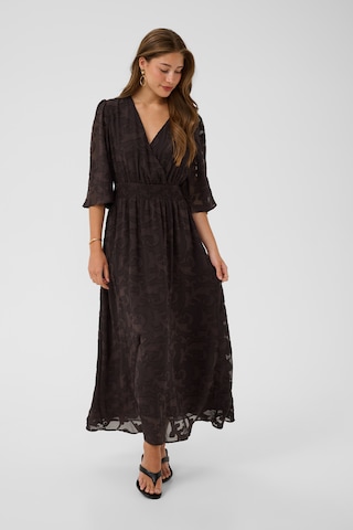 Cream Jurk 'Misandra' in Bruin: voorkant