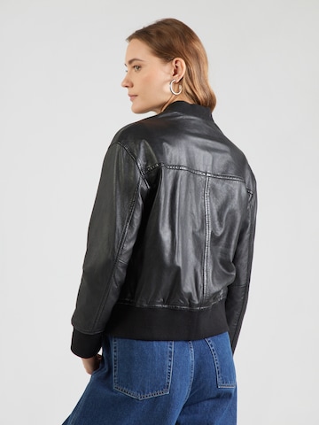 OAKWOOD Prehodna jakna 'Paige' | črna barva