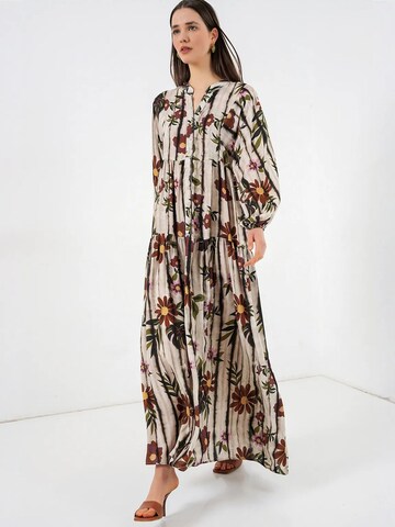 Bigdart Dress in Beige