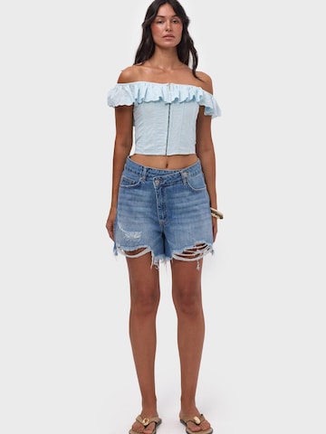 Regular Jean 'MINI DENIM SHORT' IT'S BASIC en bleu : devant