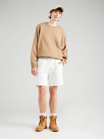 NAPAPIJRI Regular Housut 'N-NINA 1' värissä valkoinen