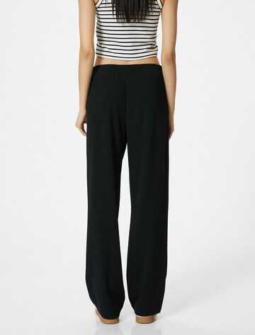 Koton Loosefit Broek in Zwart