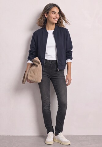 STREET ONE Regular Jeans in Black: front