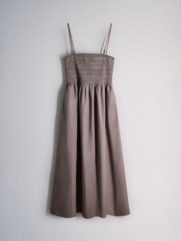 The Set Kleid in Grau