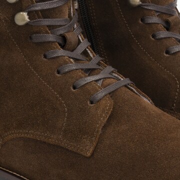 Travelin Lace-Up Boots 'Hosio ' in Brown