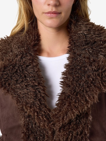 Noisy may Jacke 'NMAnnie' in Braun