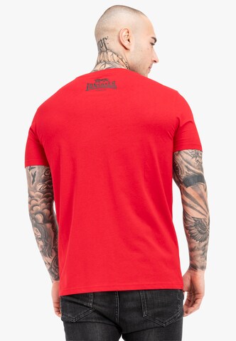 T-Shirt LONSDALE en rouge