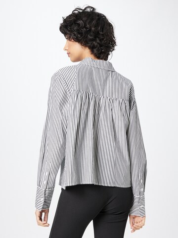 modström Blouse 'Augustus' in Black