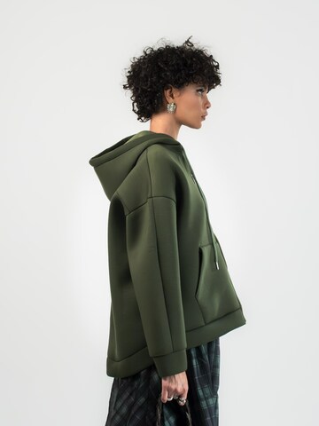 STILL ALIVE - Pullover oversized 'Essential' em verde