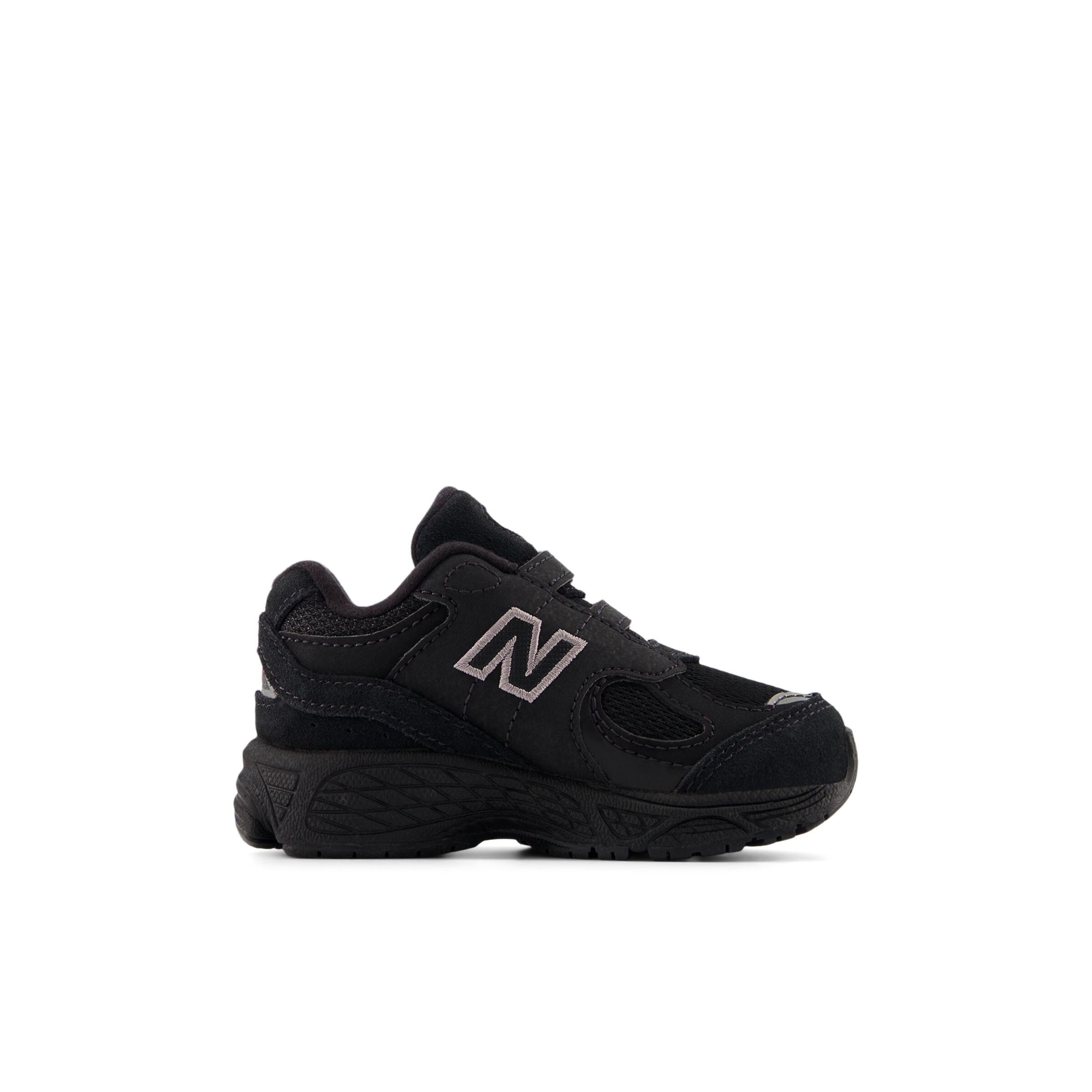 new balance Sneakers in Black