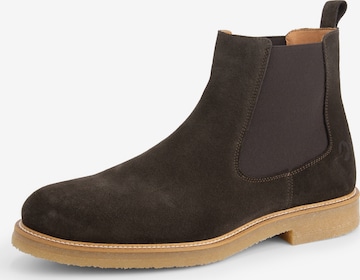 Travelin Chelsea boots in Brown: front