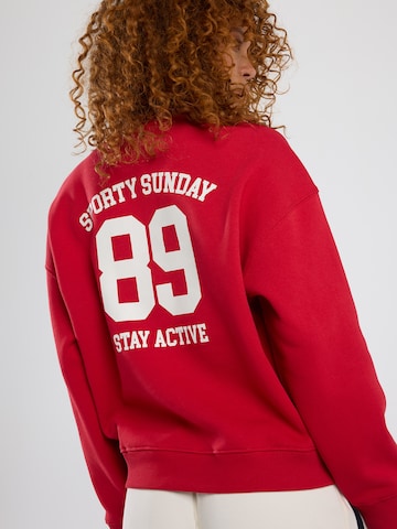 America Today Sweatshirt in Red