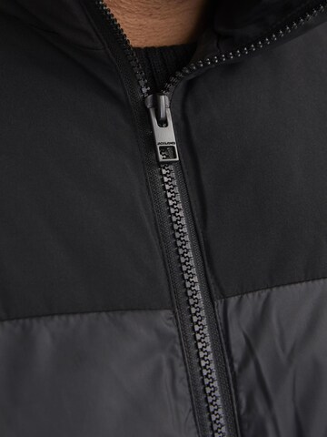 Jack & Jones Plus Weste 'JJMoon' in Schwarz