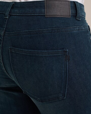 WE Fashion Flared Jeans in Blue