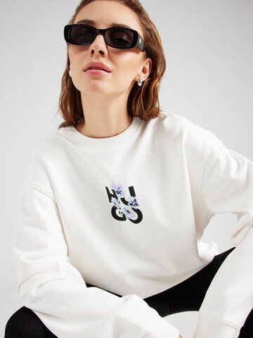 Sweat-shirt 'Classic' HUGO en blanc