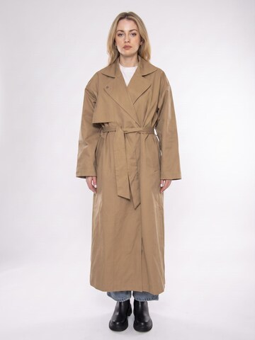 minimum Between-seasons coat 'Trencho Safari -- Trench Coat Woman Beige Woman' in Brown