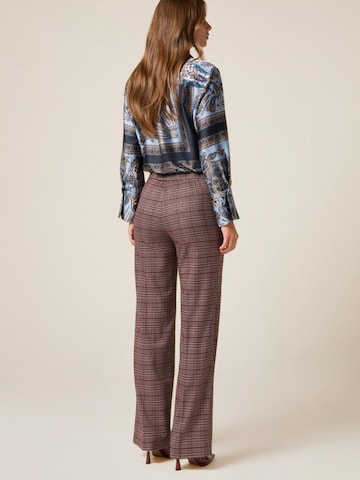 Regular Pantalon oltre en rouge