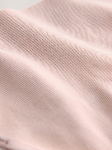 Next String in Beige