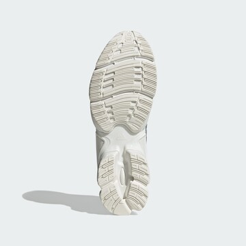 Baskets basses 'Ozweego Pro' ADIDAS ORIGINALS en blanc