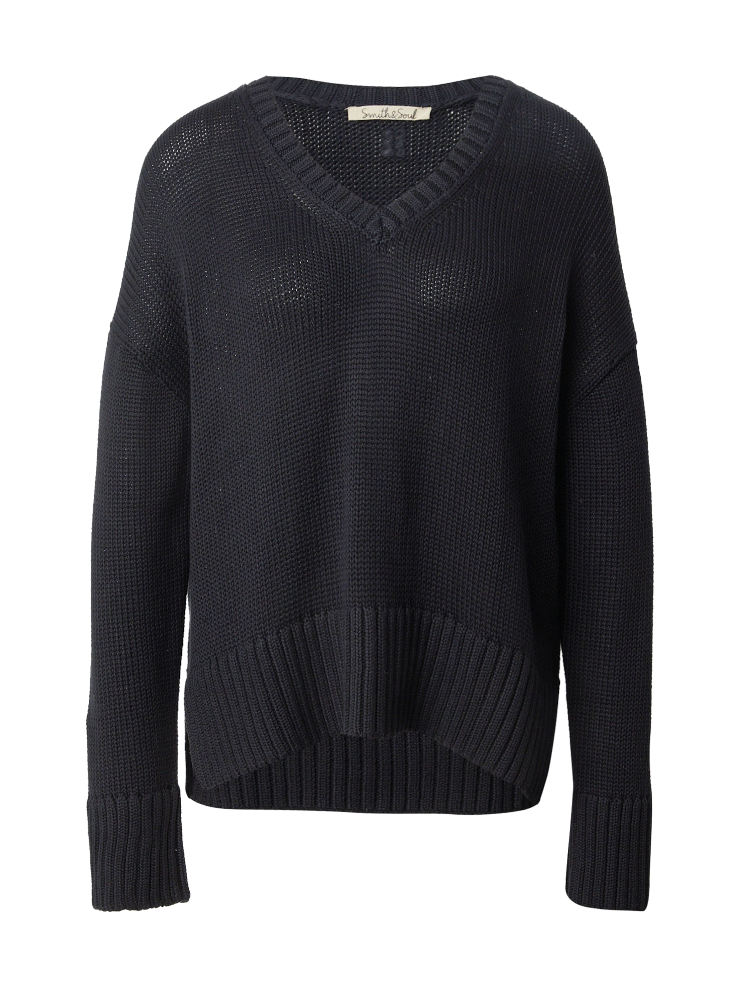 Smith&Soul Свитер в Черный: спереди