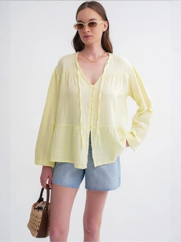 T-shirt 'Hemden' MixRay en jaune