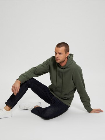 GUESS Sweatshirt 'Roy' in Green