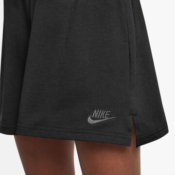 Nike Sportswear Regular Trousers in Black