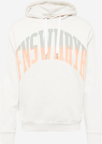 QS Sweatshirt in Grey: front