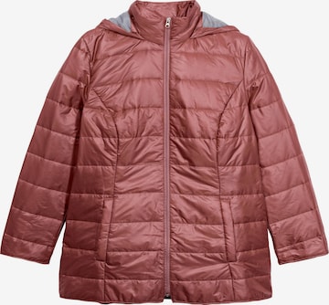 SHEEGO Between-Season Jacket in Pink: front