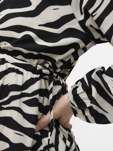 Vero Moda Maternity Kjole 'VMMShilah' i sort