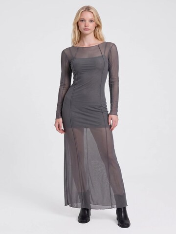 Robe Alexa Dash en gris : devant