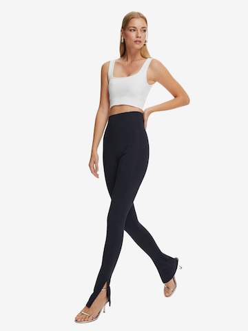 NOCTURNE Skinny Pants in Blue