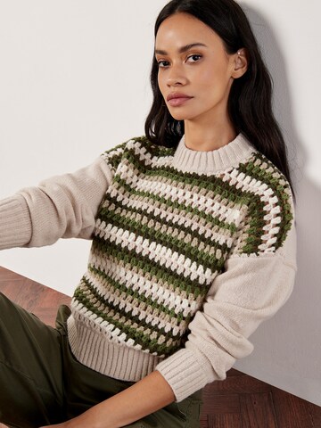 Pull-over ' ' Apricot en gris : devant
