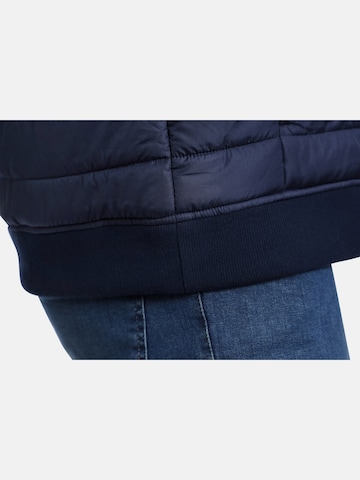 Charles Colby Bodywarmer 'Sir Kilbern' in Blauw