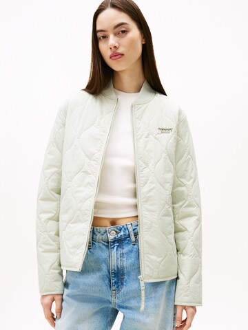 Tommy Jeans Демисезонная куртка в Зеленый: спереди