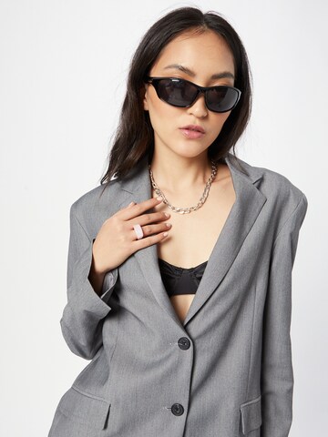 Monki Blazer in Grau